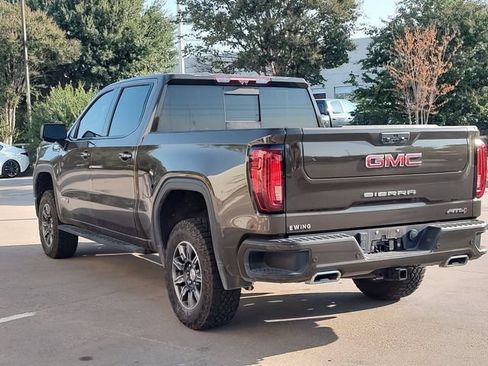 Used 2024 GMC Sierra 1500 AT4 w/ Technology Package AWD/4WD image 5