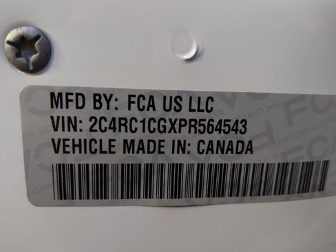 Used 2023 Chrysler Voyager LX FWD image 33