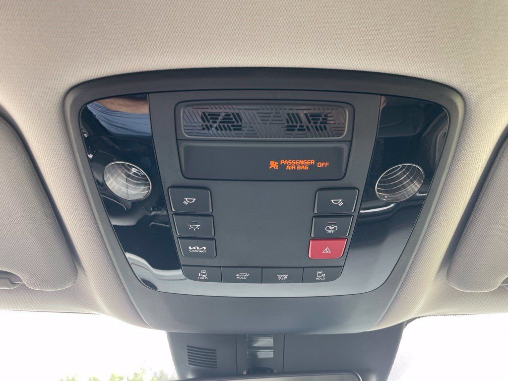 New 2027 Kia Carnival EX FWD image 19