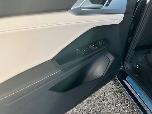 Used 2025 Volkswagen Taos SE image 20