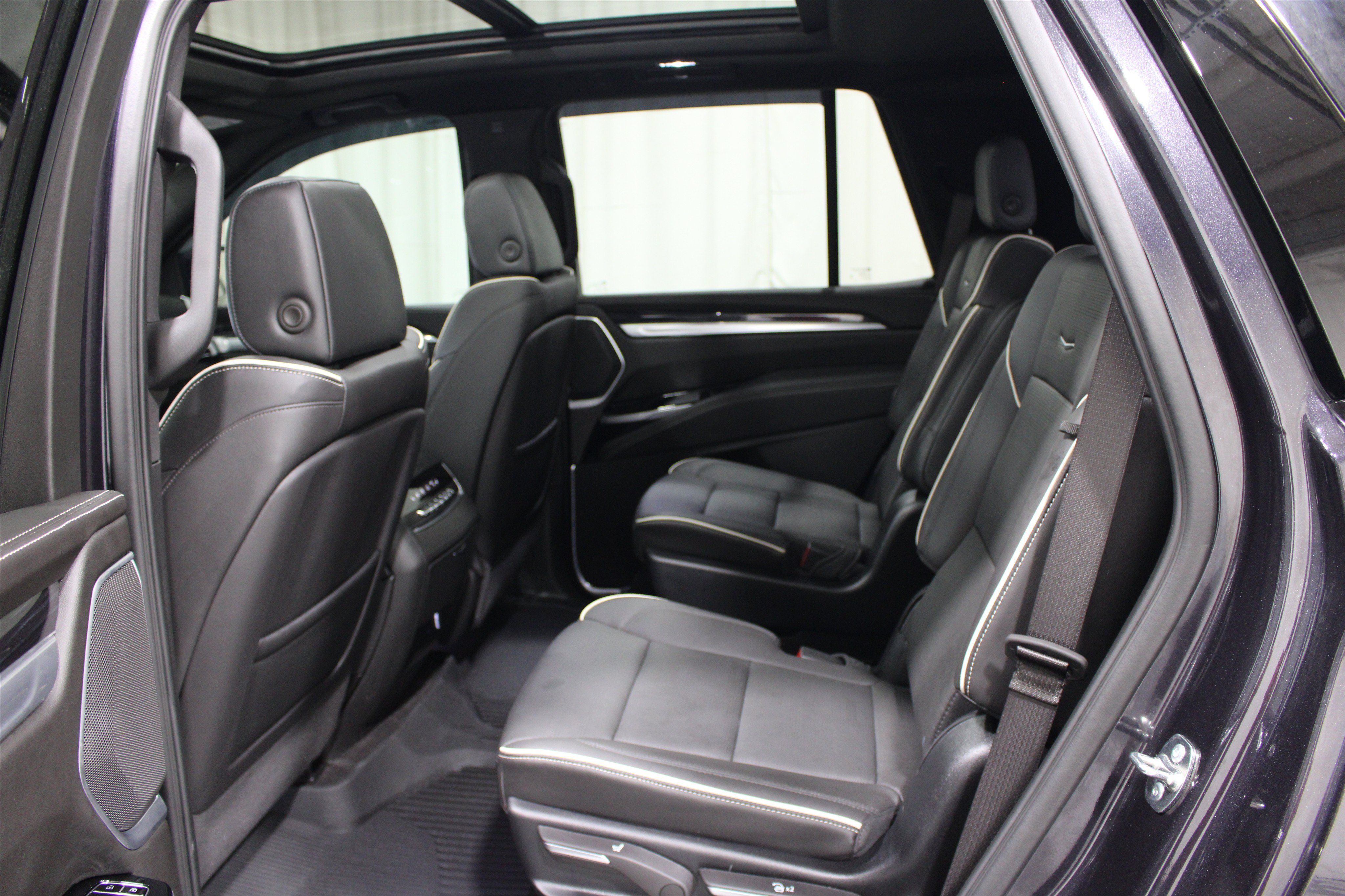 Used 2026 Cadillac Escalade Sport w/ Touring Package AWD/4WD image 21