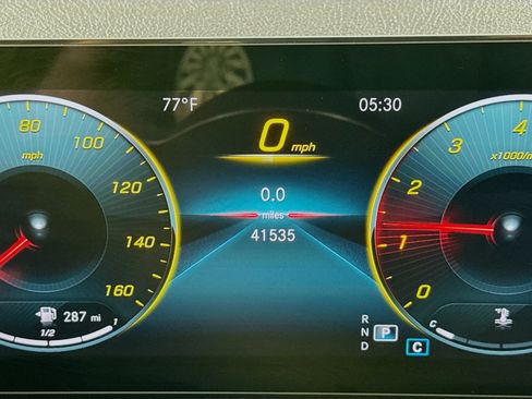 Used 2023 Mercedes-Benz GLB 250 4MATIC image 17