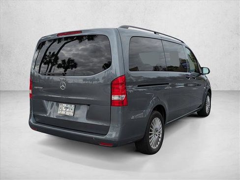 Used 2016 Mercedes-Benz Metris Passenger image 6