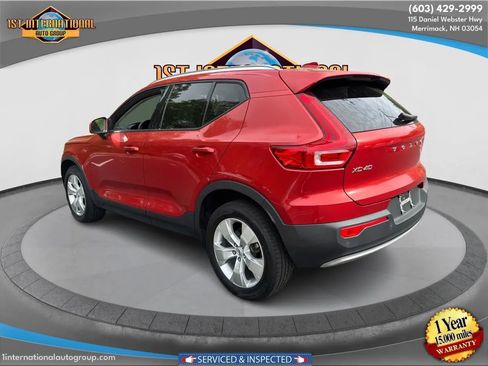 Used 2022 Volvo XC40 T5 Momentum AWD/4WD image 6