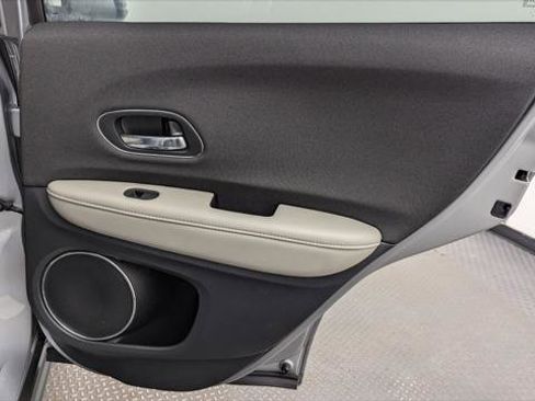 Used 2021 Honda HR-V EX image 21