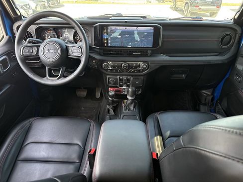 Used 2024 Jeep Wrangler Unlimited Rubicon image 9