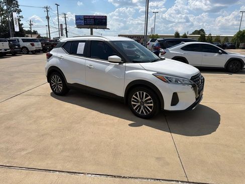 Used 2023 Nissan Kicks SV FWD image 21