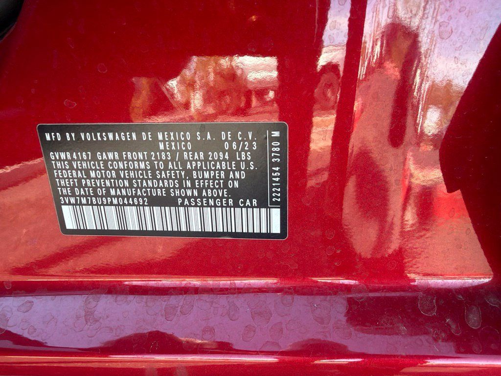 Used 2023 Volkswagen Jetta SE FWD image 12