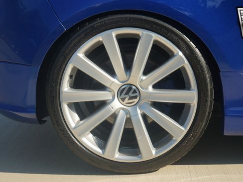 Used 2008 Volkswagen R32 image 10