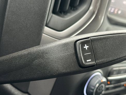 Used 2025 Chevrolet Silverado 1500 Custom image 33