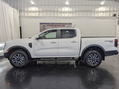 Used 2024 Ford Ranger Lariat w/ Trailer Tow Package image 2