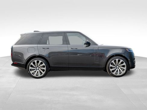 New 2025 Land Rover Range Rover SE image 8