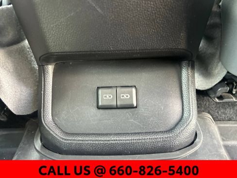 Used 2022 Toyota Highlander XLE AWD/4WD image 8