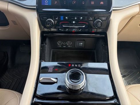 Used 2021 Jeep Grand Cherokee L Limited w/ Luxury Tech Group II image 28