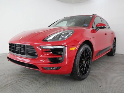 Used 2018 Porsche Macan GTS AWD/4WD image 3