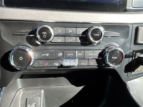 Used 2022 Ford F150 XLT w/ Equipment Group 302A High image 19