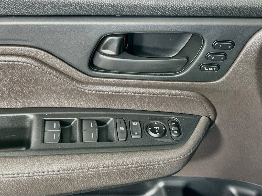Used 2019 Honda Odyssey EX-L image 18