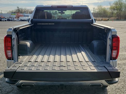 Used 2022 GMC Sierra 1500 SLE AWD/4WD image 17