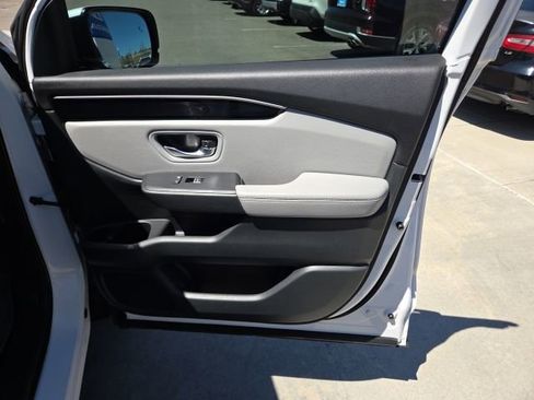 Certified 2023 Honda Pilot EX-L image 19