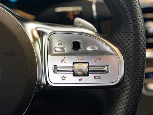 Used 2022 Mercedes-Benz GLC 300 4MATIC image 15