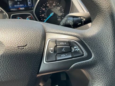 Used 2019 Ford Escape SE AWD/4WD image 6