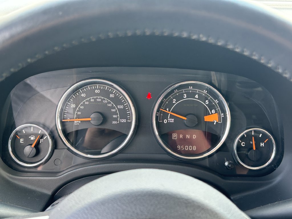 Used 2016 Jeep Compass High Altitude FWD image 18