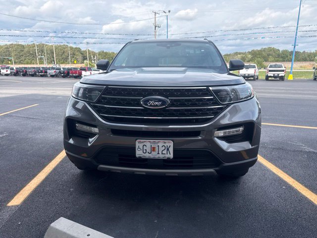 Used 2022 Ford Explorer XLT w/ Equipment Group 202A AWD/4WD image 8