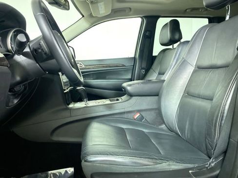 Used 2012 Jeep Grand Cherokee Laredo image 5