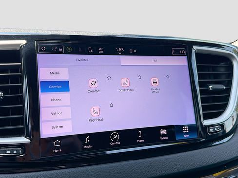 Used 2023 Chrysler Pacifica Touring-L FWD image 19