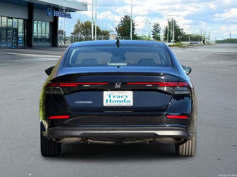 New 2025 Honda Accord LX image 5