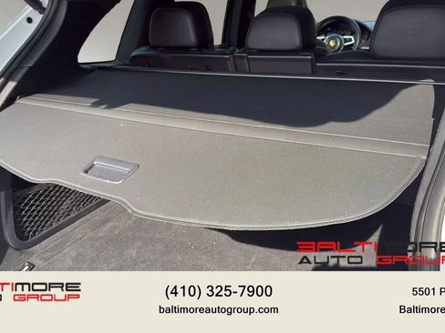 Used 2017 Porsche Cayenne Platinum Edition AWD/4WD image 39