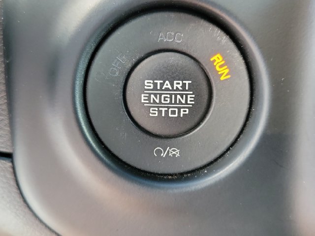 Used 2022 Jeep Wrangler Unlimited Sahara AWD/4WD image 53