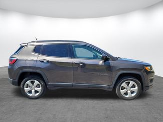 Used 2018 Jeep Compass Latitude AWD/4WD video 2
