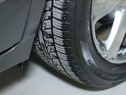 Used 2014 Buick Encore Premium image 36