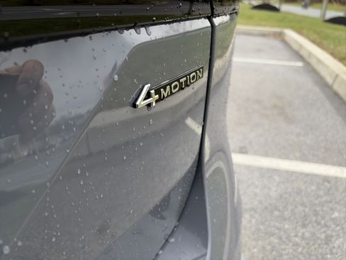 New 2026 Volkswagen Atlas Peak Edition AWD/4WD image 7