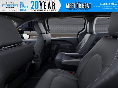 New 2027 Chrysler Pacifica Select AWD/4WD image 26