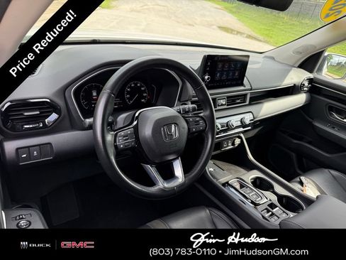 Used 2023 Honda Pilot Touring image 4