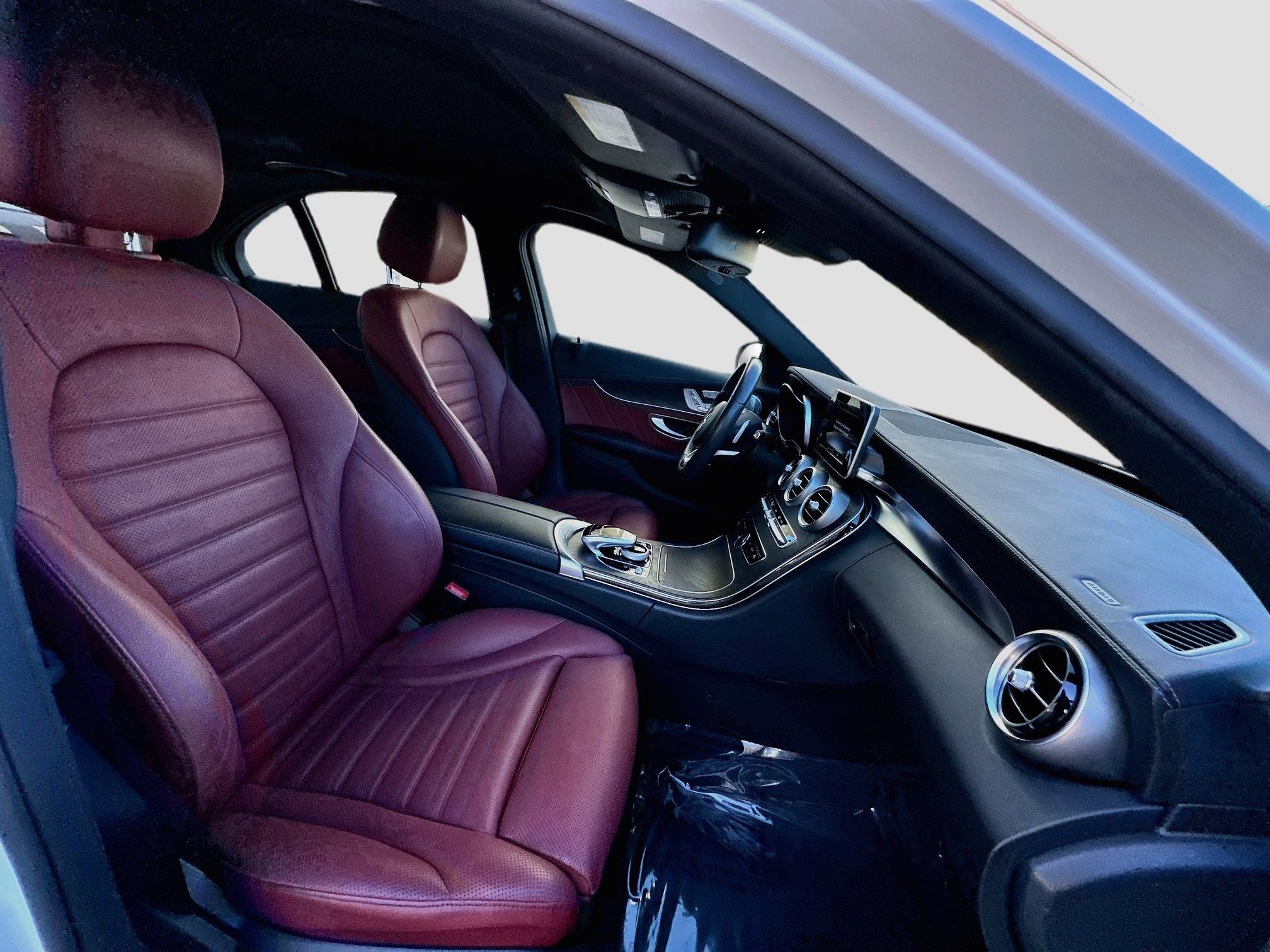 Used 2015 Mercedes-Benz C 300 Sedan image 33