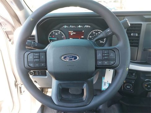 New 2023 Ford F550 4x4 Regular Cab Super Duty image 16