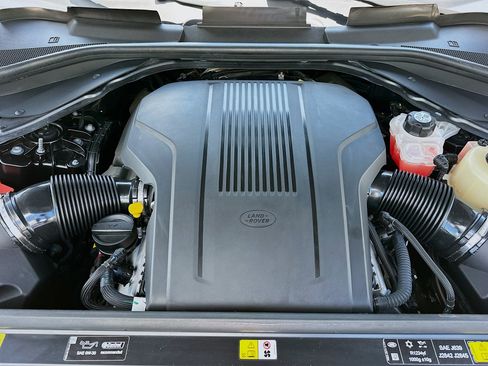 Used 2025 Land Rover Range Rover Sport Autobiography AWD/4WD image 24