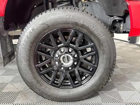 Used 2022 Ford F250 XLT w/ Black Appearance Package image 29