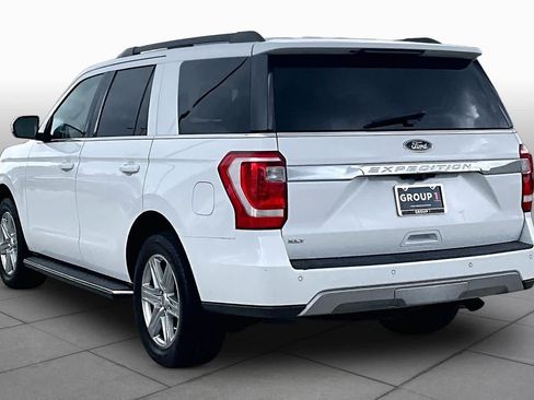 Used 2019 Ford Expedition XLT w/ Equipment Group 202A AWD/4WD image 12