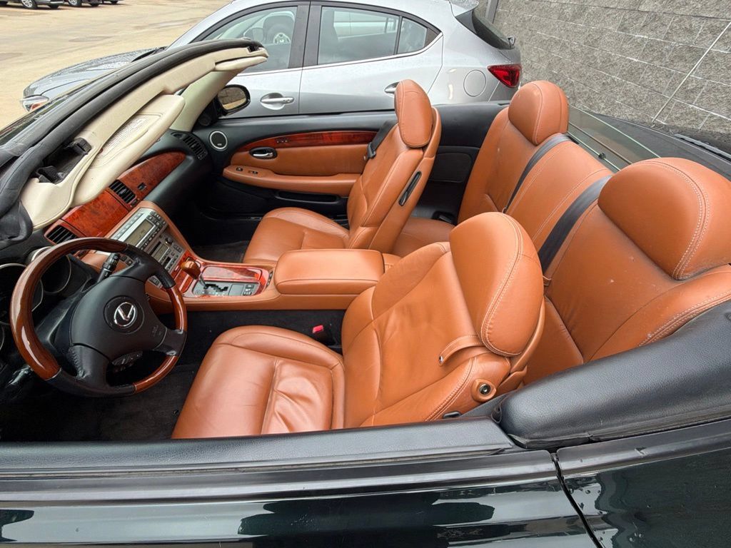 Used 2005 Lexus SC 430 Convertible w/ Preferred Accessory Pkg RWD image 23