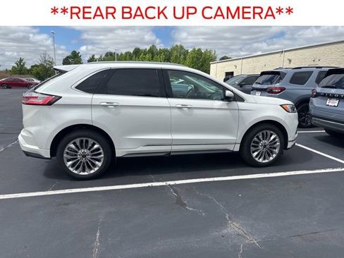 Used 2022 Ford Edge Titanium w/ Equipment Group 301A AWD/4WD image 2
