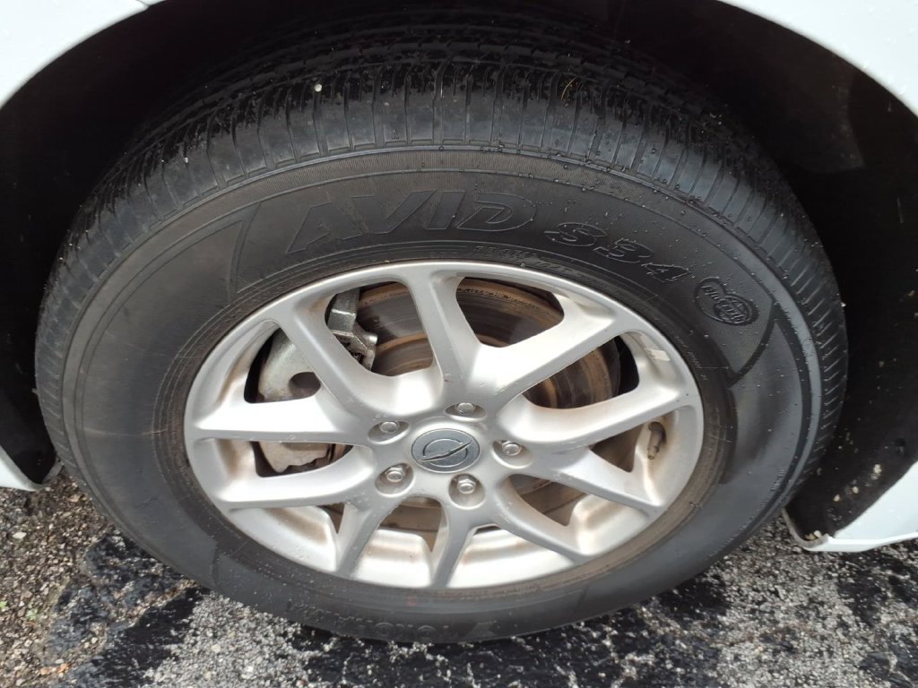 Certified 2024 Chrysler Pacifica Touring-L FWD image 5