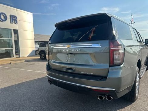 Used 2023 Chevrolet Suburban Premier AWD/4WD image 22