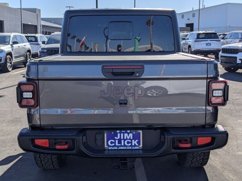 Certified 2024 Jeep Gladiator Rubicon w/ Convenience Group image 3