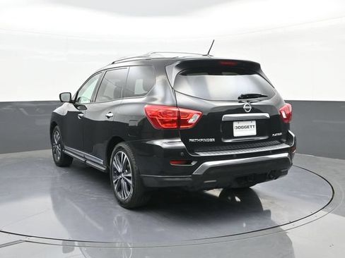 Used 2017 Nissan Pathfinder Platinum FWD image 8