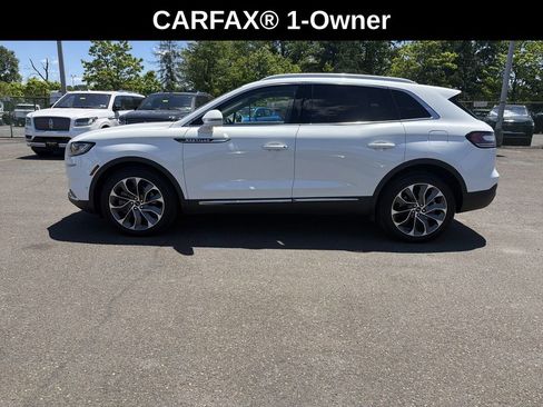 Certified 2022 Lincoln Nautilus Reserve w/ Equipment Group 201A AWD/4WD image 2