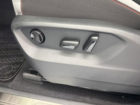 New 2026 Volkswagen Atlas Peak Edition AWD/4WD image 12